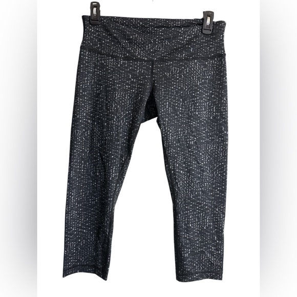 lululemon athletica Pants - Lululemon Cropped Leggings